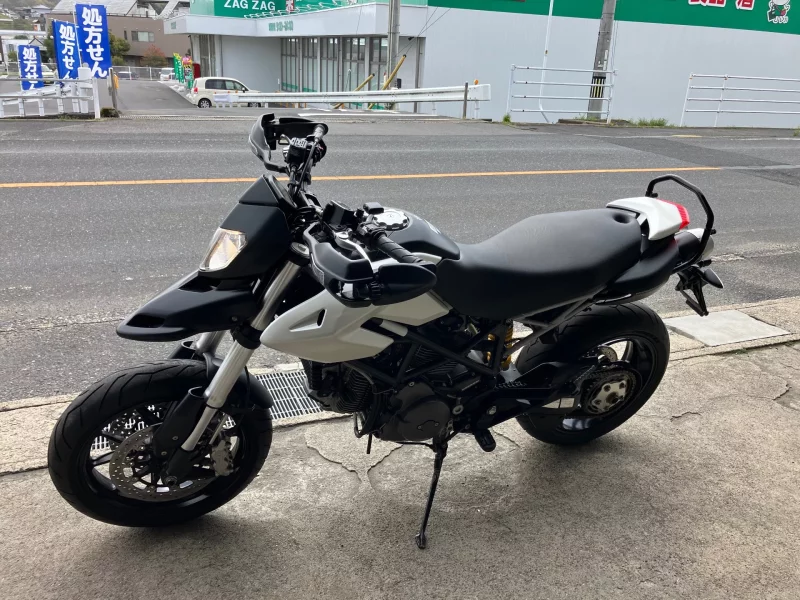 Ducati DUCATI HYPERMOTARD 796