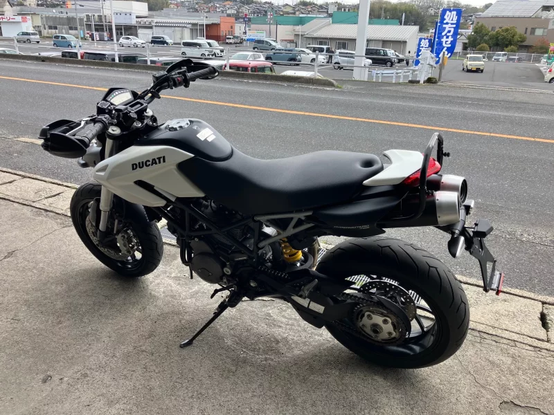 Ducati DUCATI HYPERMOTARD 796
