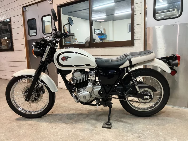 Kawasaki W230