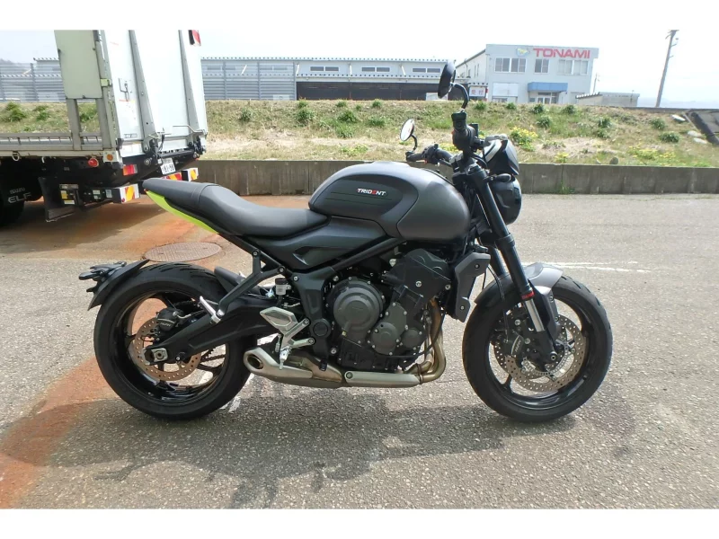 Triumph TRIUMPH TRIDENT 660