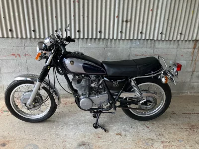 Yamaha SR500-1