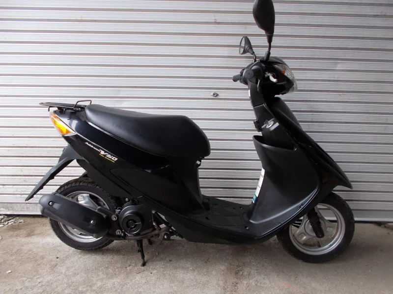 Suzuki ADDRESS V50
