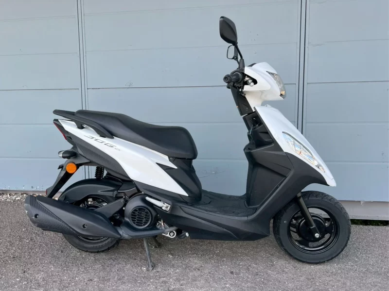Yamaha JOG125