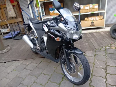 Honda CBR250R