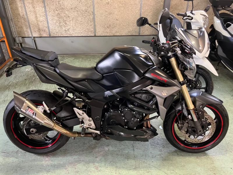 Suzuki GSR750ABS