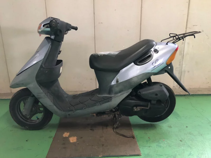 Suzuki LET S