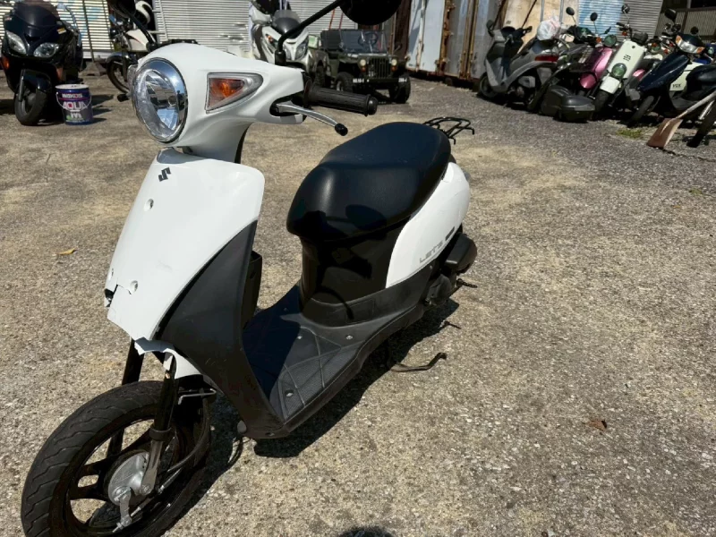 Suzuki LET S