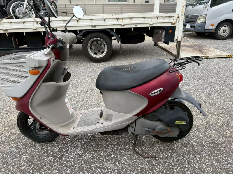 Suzuki LET S4