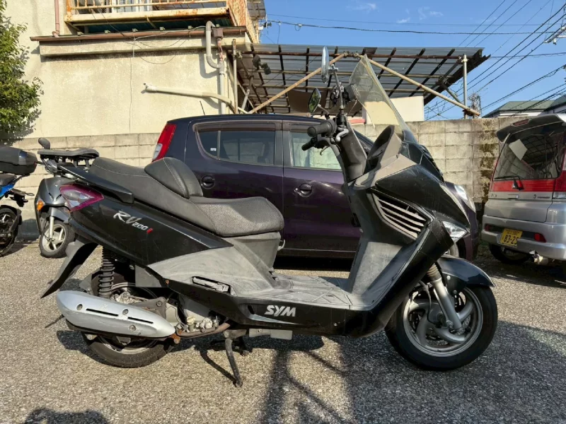 SYM SYM RV200I