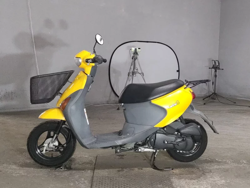 Suzuki LET S4