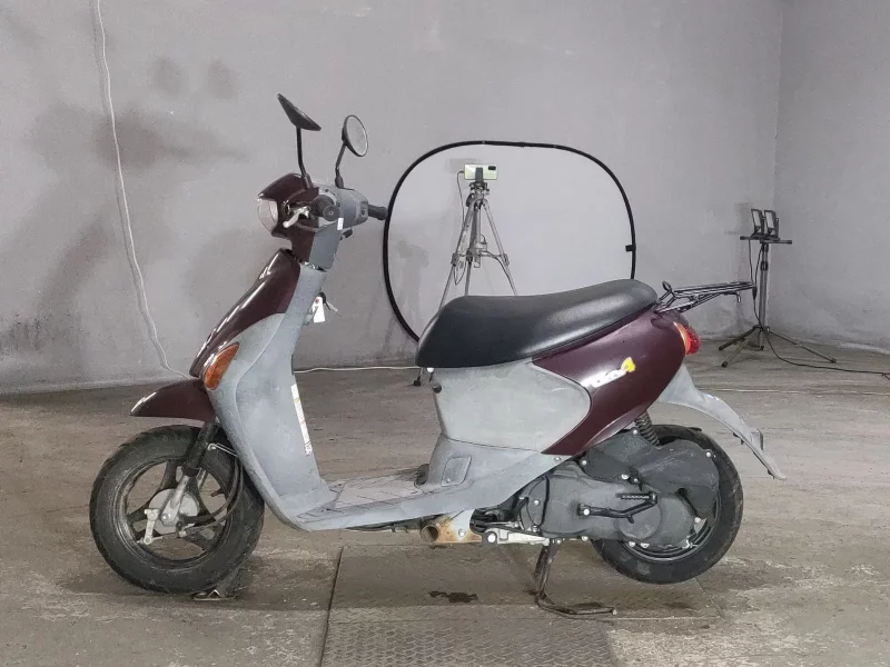 Suzuki LET S4