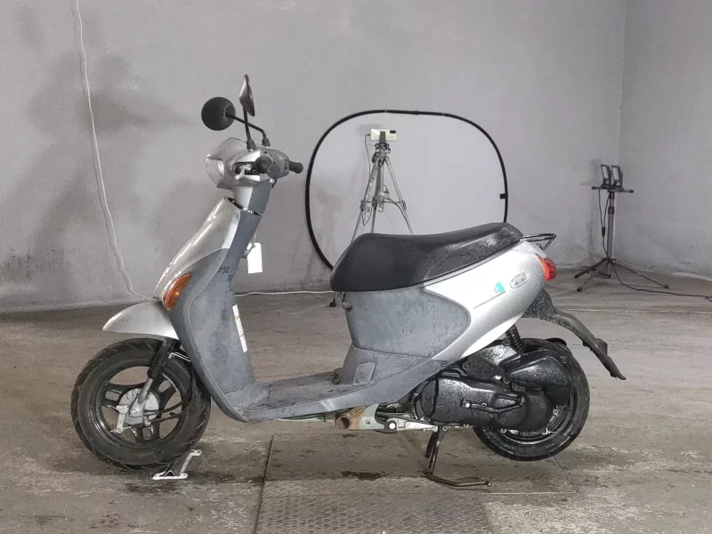 Suzuki LET S4