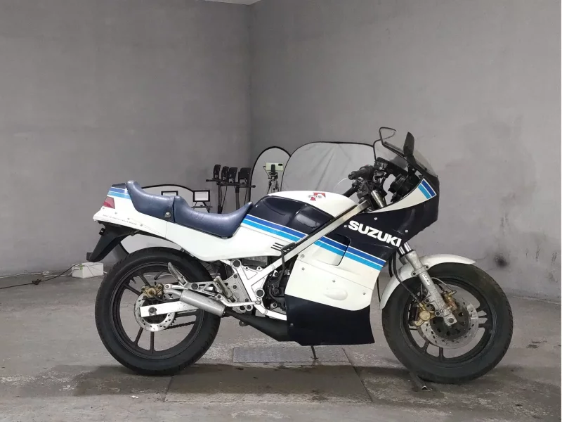 Suzuki RG250