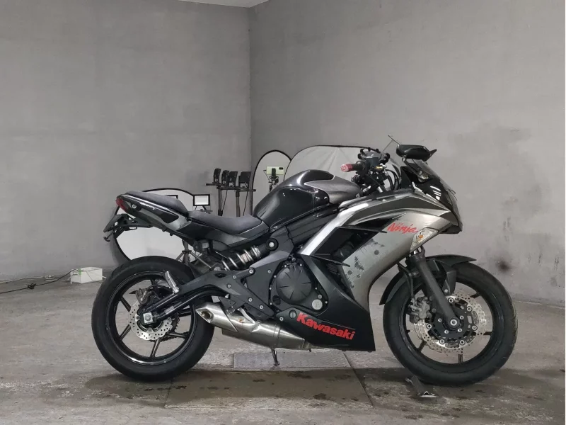 Kawasaki NINJA400