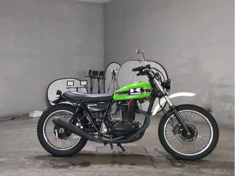 Kawasaki 250TR
