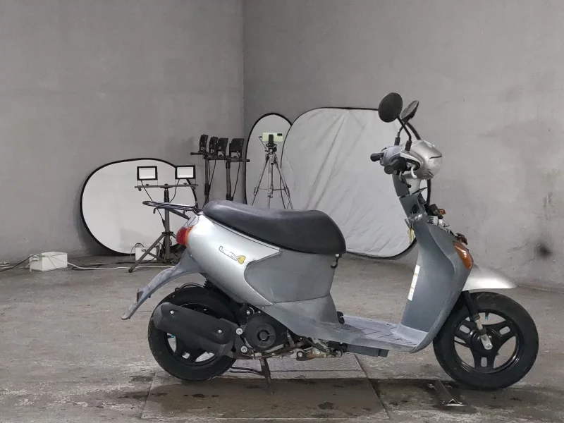 Suzuki LET S4