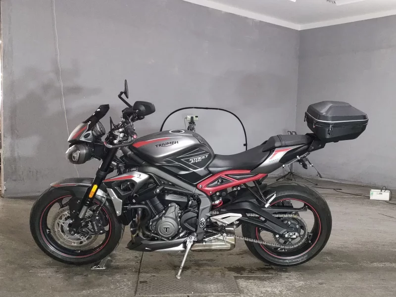Triumph TRIUMPH STREET TRIPLE R