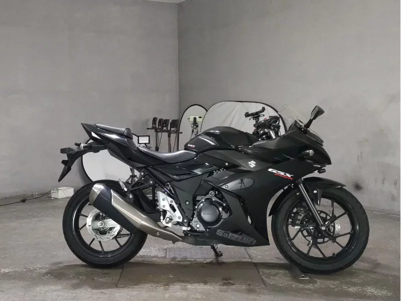 Suzuki GSX250R