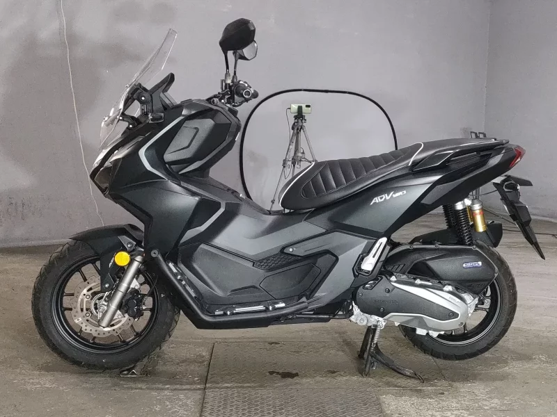 Honda ADV160