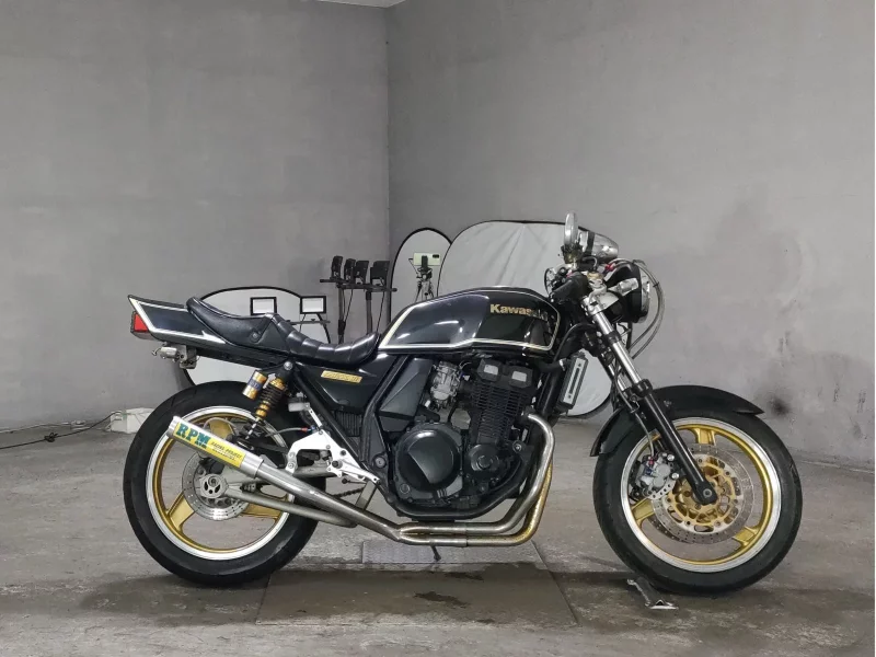 Kawasaki ZRX400
