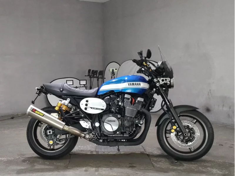 Yamaha XJR1300C