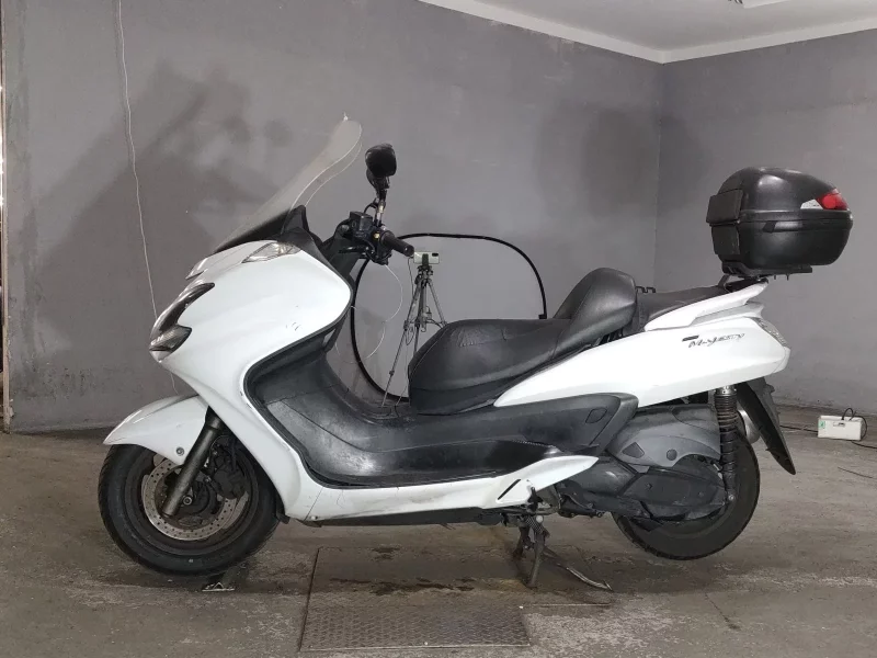 Yamaha GRAND MAJESTY400