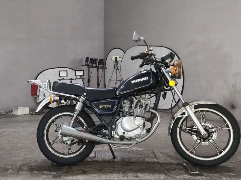 Suzuki GN125H