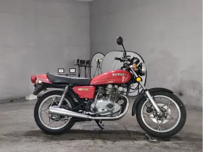 Suzuki GS425