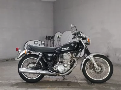 Yamaha SR400-1