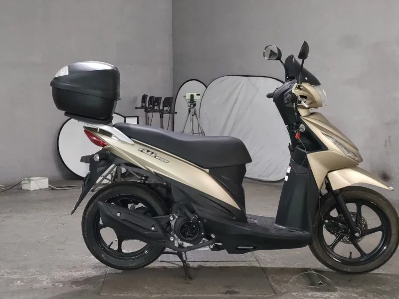 Suzuki ADDRESS V110