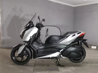 Yamaha X-MAX250