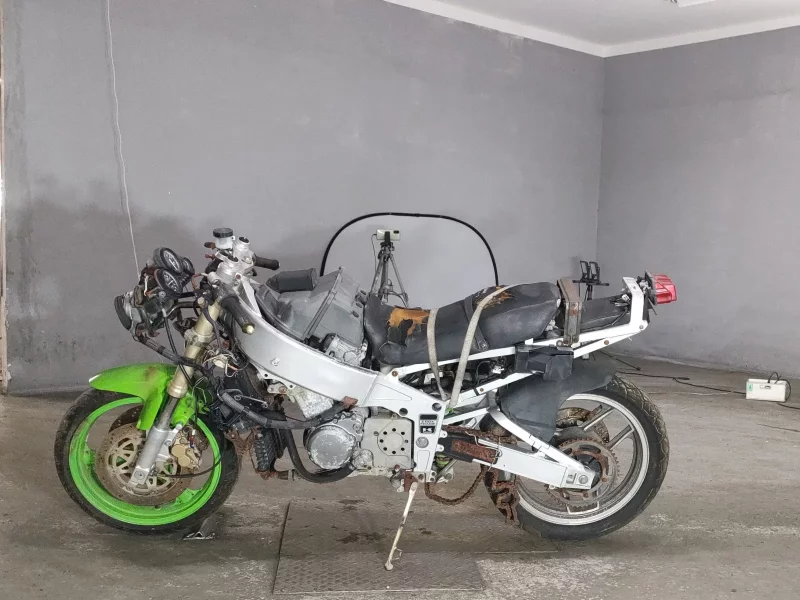 Kawasaki ZXR400