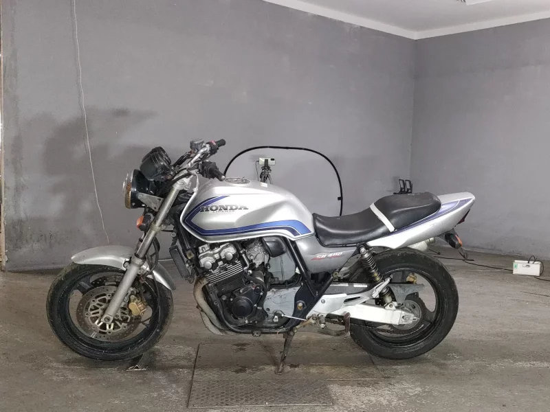 Honda CB400SF TRAINING CAR