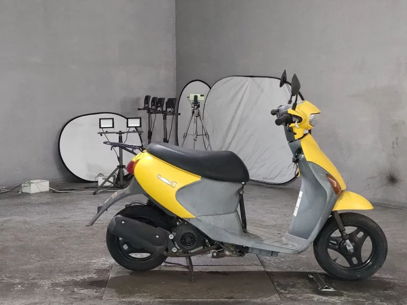 Suzuki LET S4