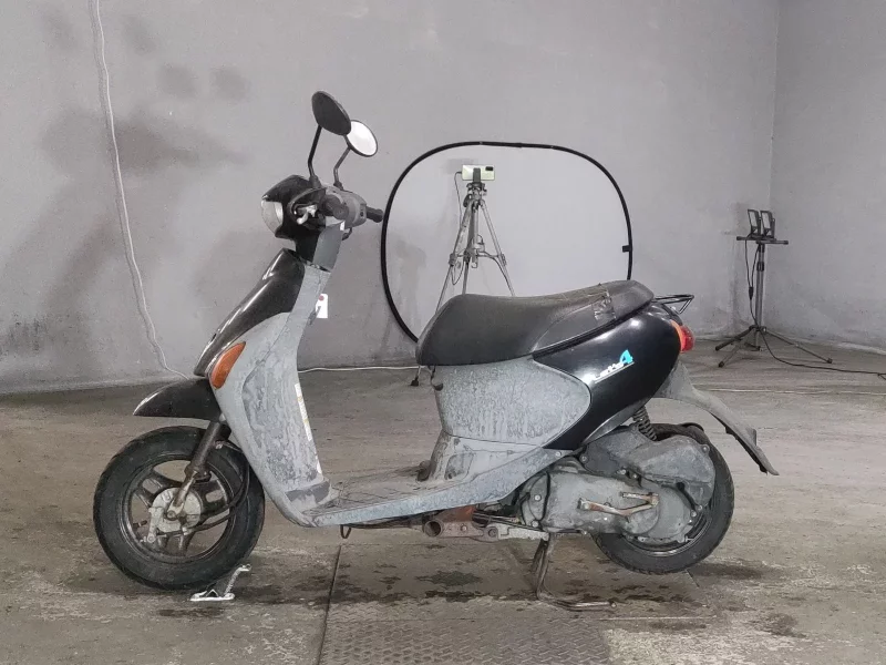 Suzuki LET S4