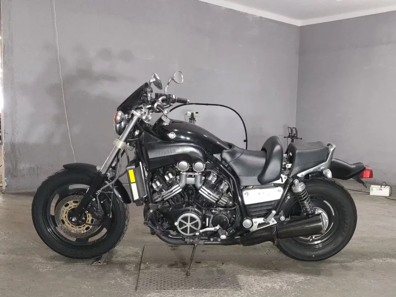 Yamaha V-MAX