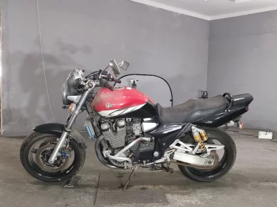 Yamaha XJR1300