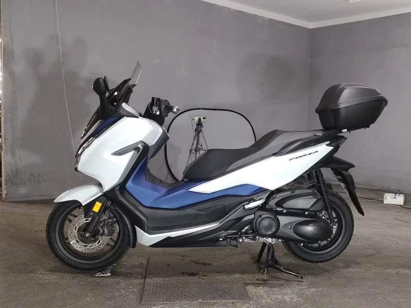 Honda FORZA