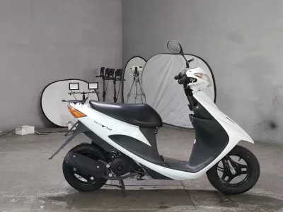 Suzuki ADDRESS V50