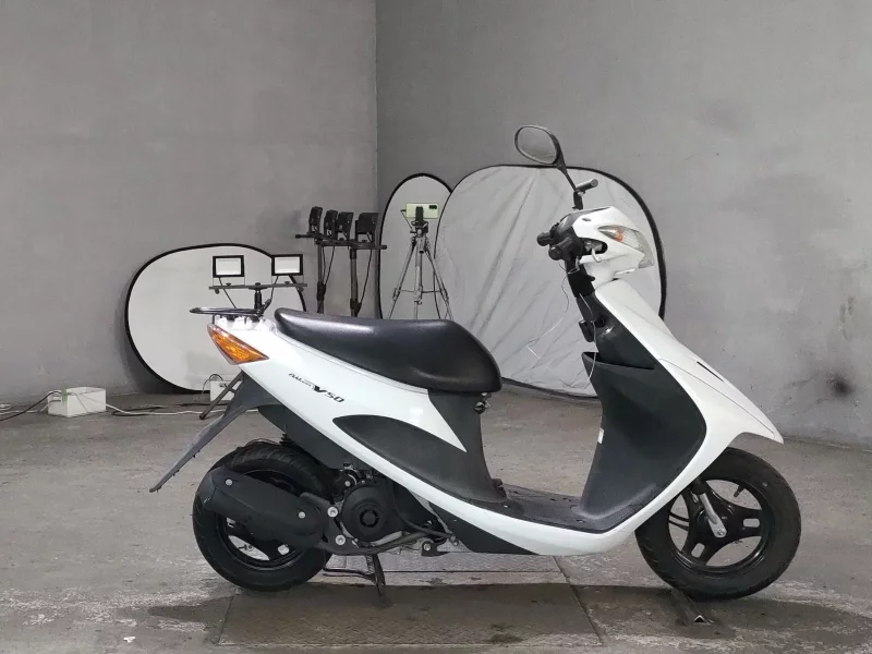 Suzuki ADDRESS V50