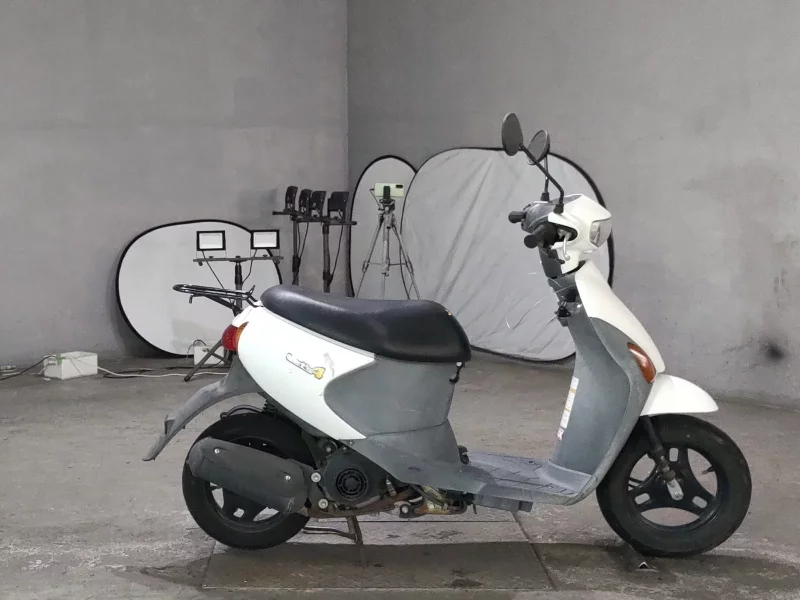 Suzuki LET S4