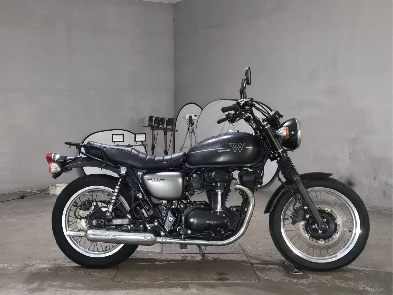 Kawasaki W800
