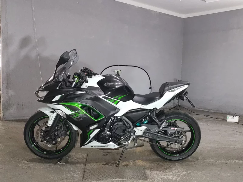 Kawasaki NINJA650