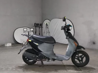 Suzuki LET S4