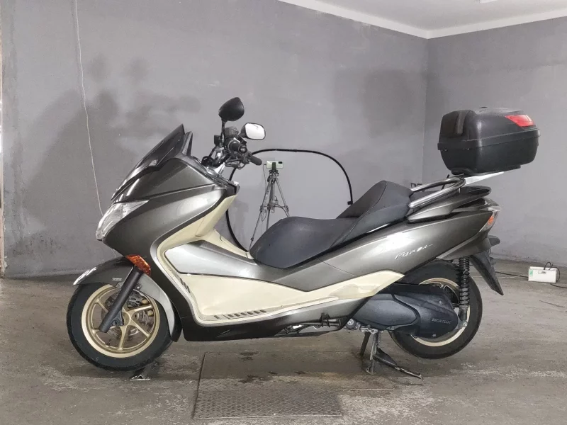 Honda FORZA Z