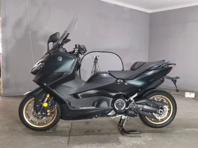 Yamaha T-MAX560