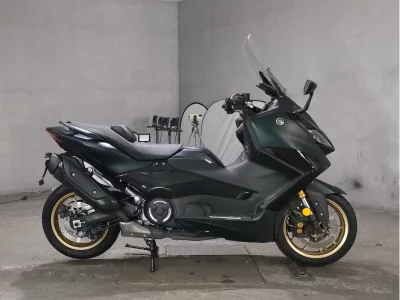 Yamaha T-MAX560