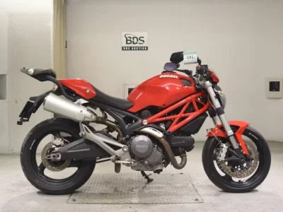 Ducati DUCATI MONSTER 696