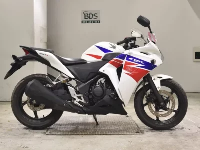 Honda CBR250R
