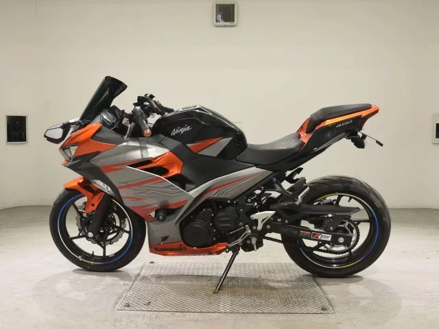 Kawasaki NINJA400-2